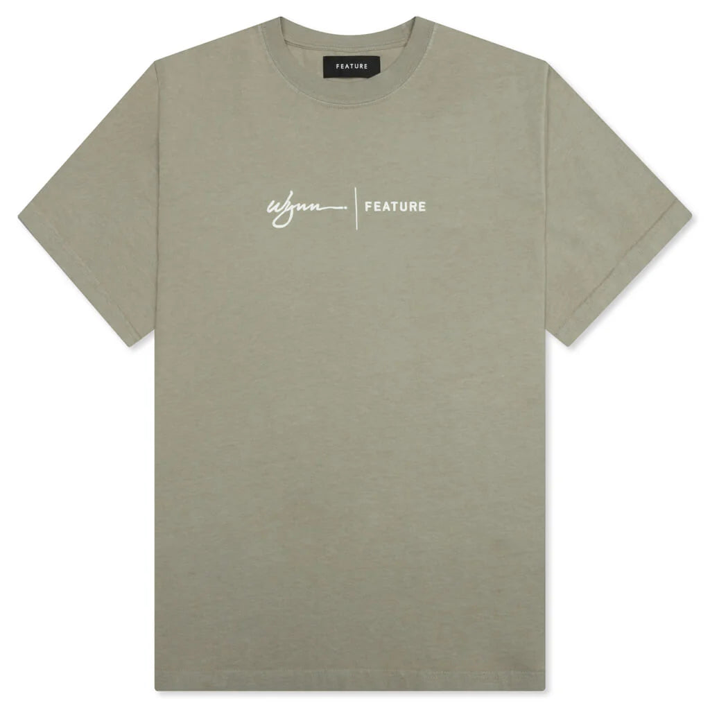 Feature x Wynn Logo Lock Up Tee Oil Green