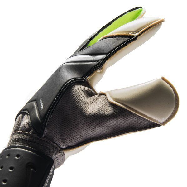 Nike Grip 3 Goalkeeper Gloves Black White