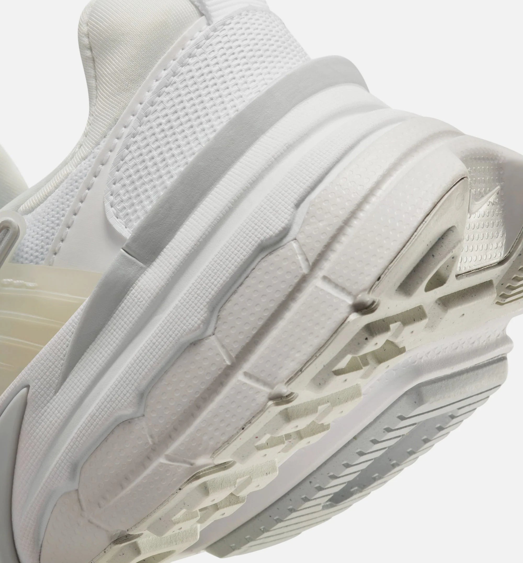 V2K Run Womens Lifestyle Shoe White Platinum Tint Pure Platinum Metallic Silver
