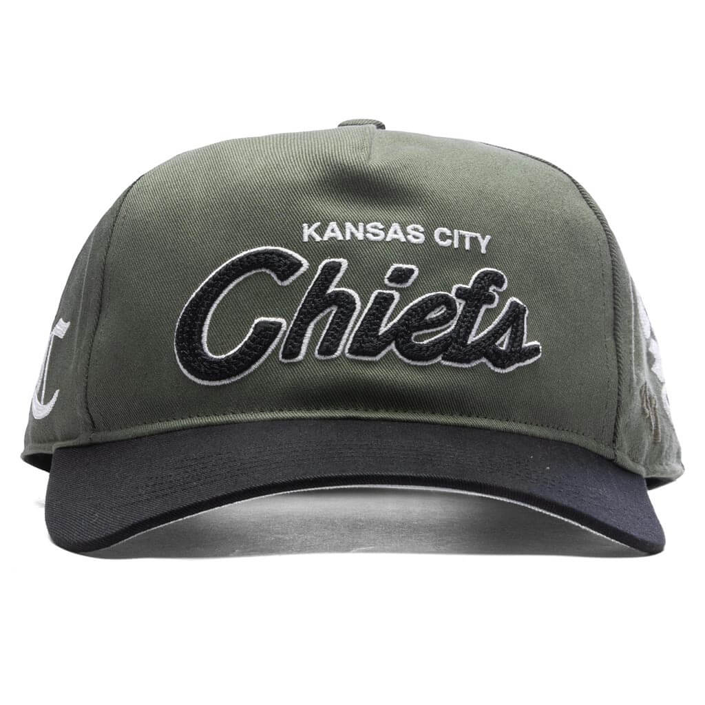 Feature x 47 Brand Chain 47 Hitch RF Kansas City Chiefs