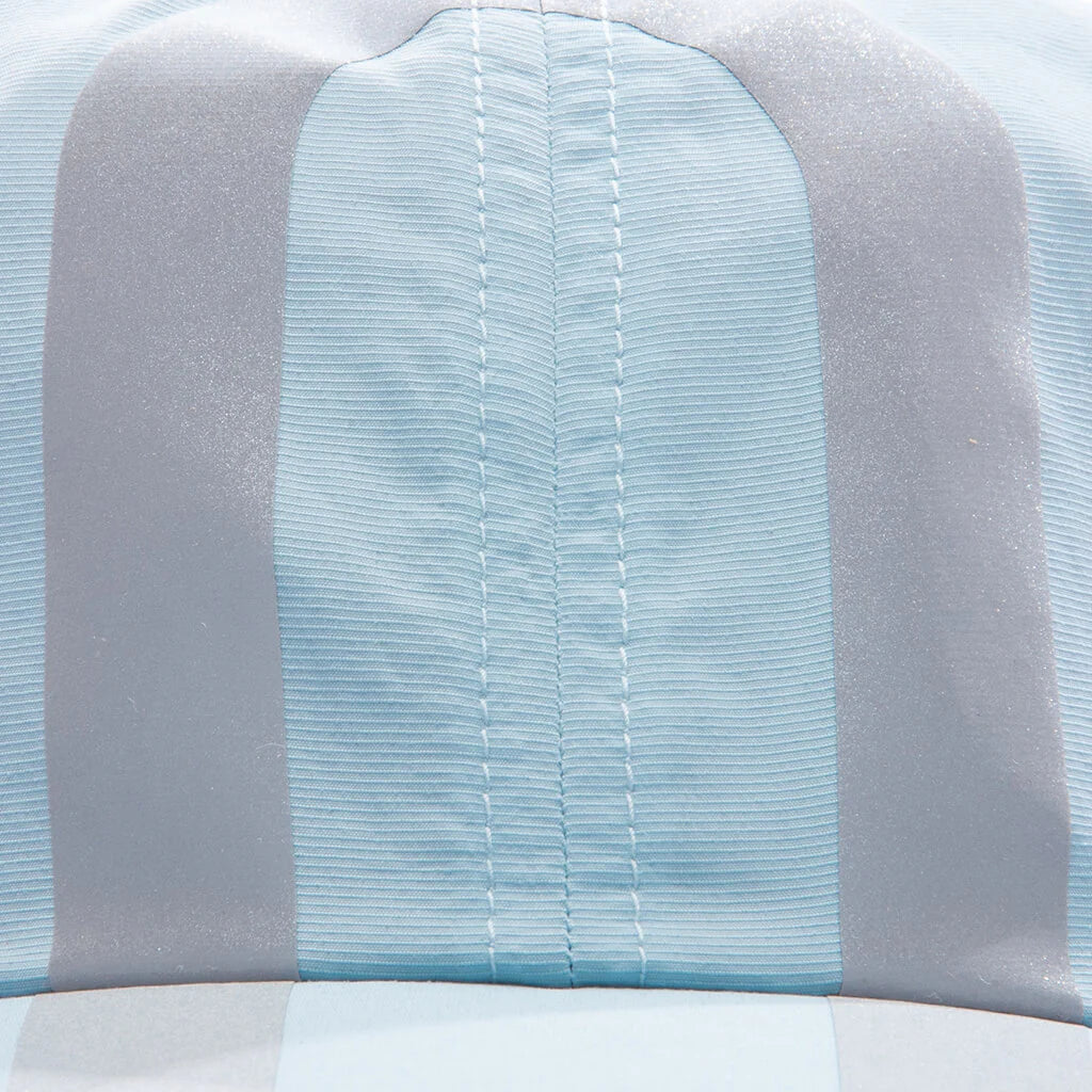 On x IKON On Cap Chambray White