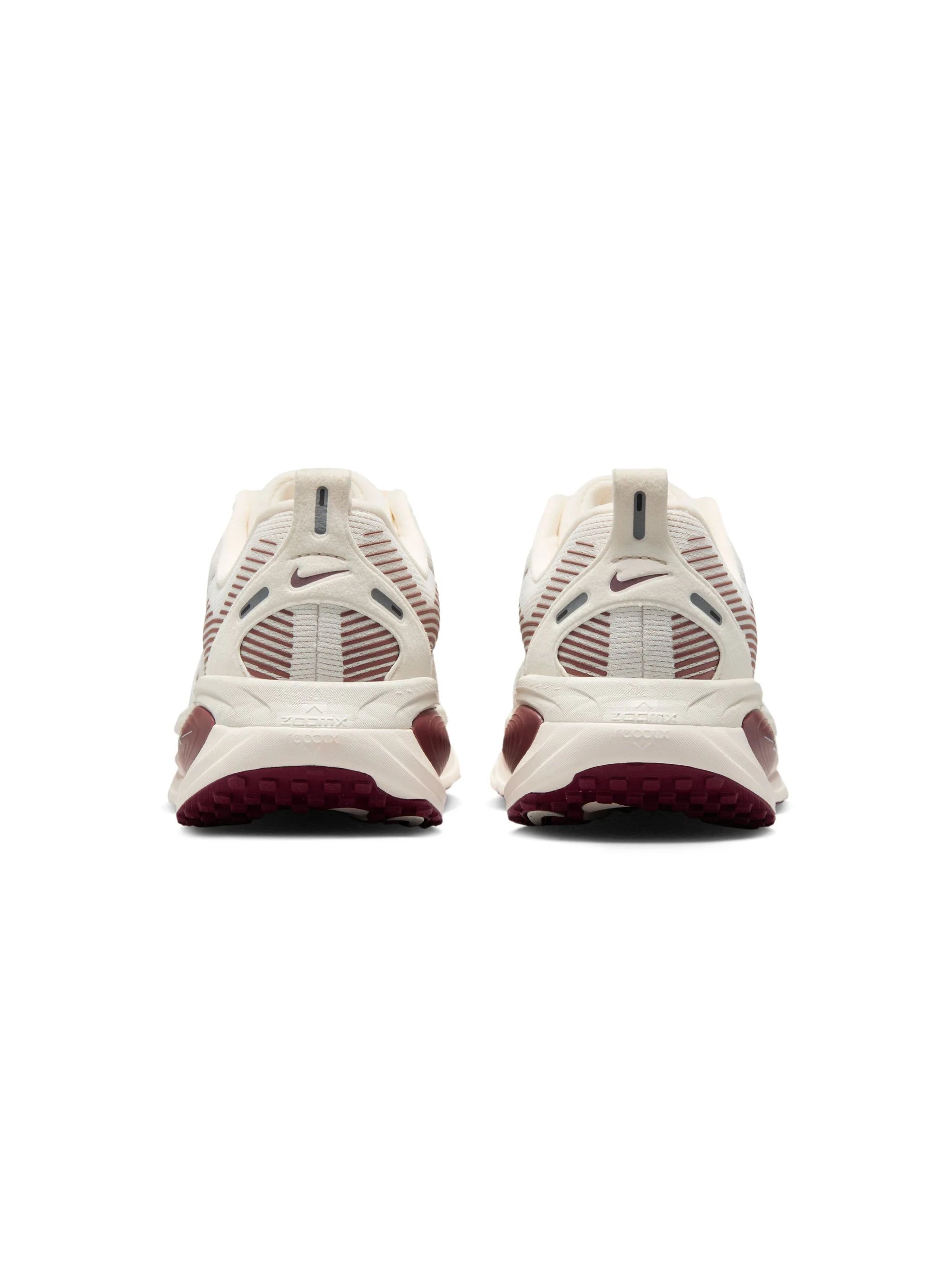 Nike Vomero 18 Womens Shoe