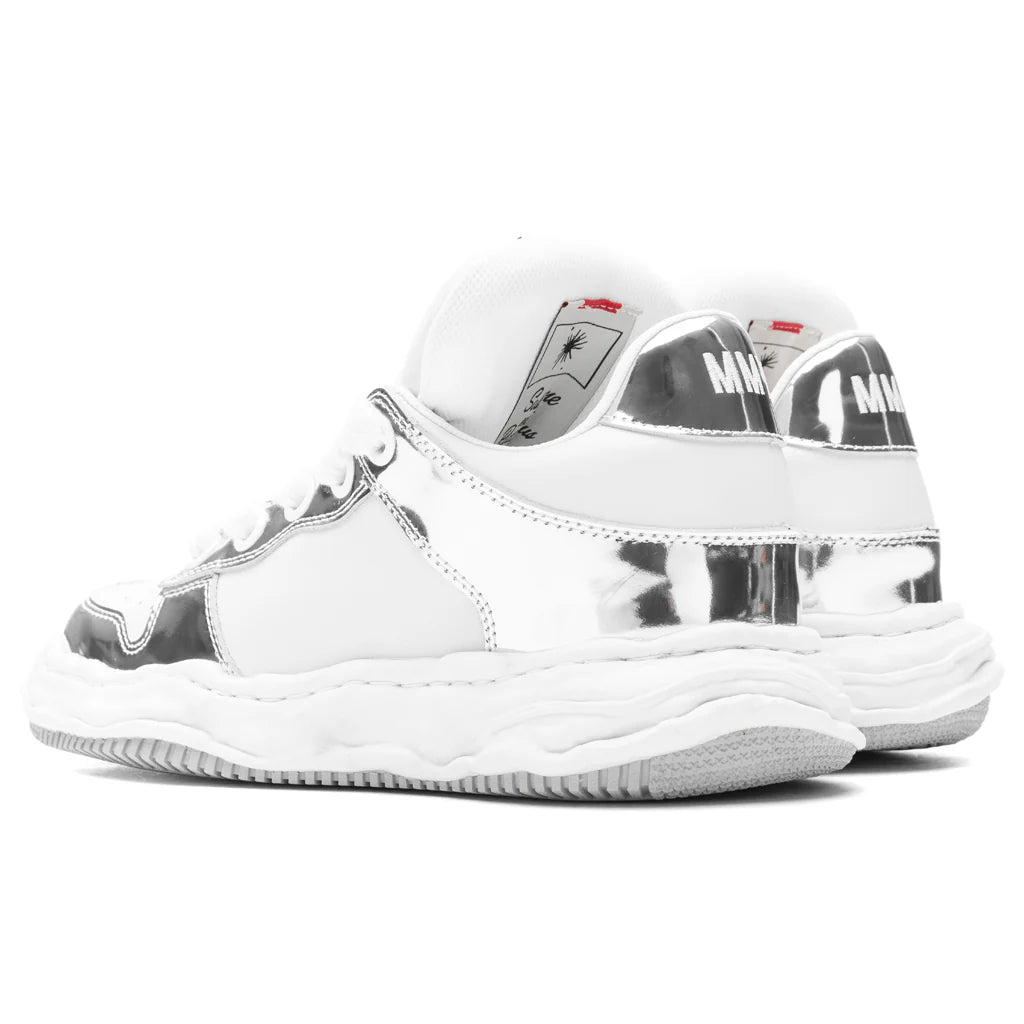 Wayne Low Top Sneakers Silver White