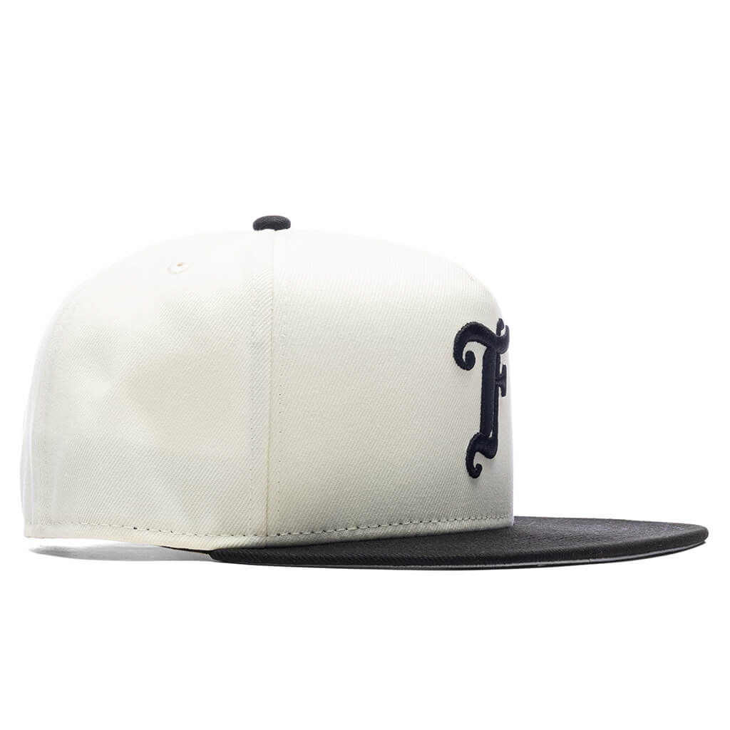 FEATURE x New Era 9Fifty A Frame Old English F Snapback Chrome Black