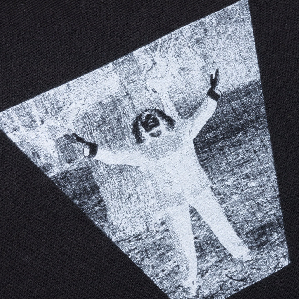 Escapism Long Sleeve Tee Black