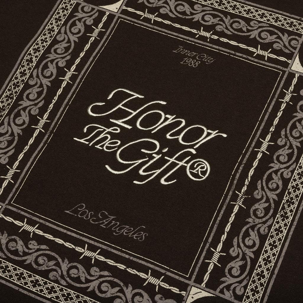 Holiday Honor the Gift Pattern L S Black