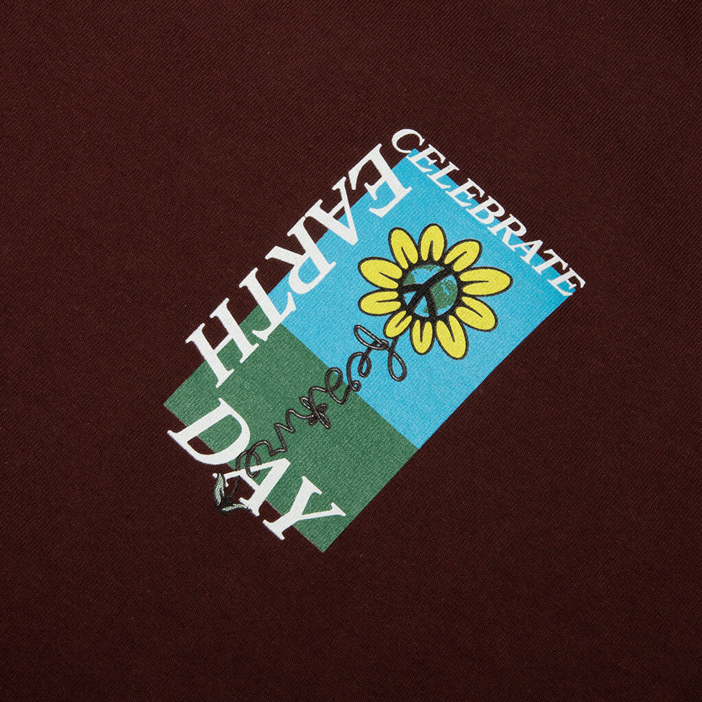Celebrate Earth Tee Bitter Chocolate