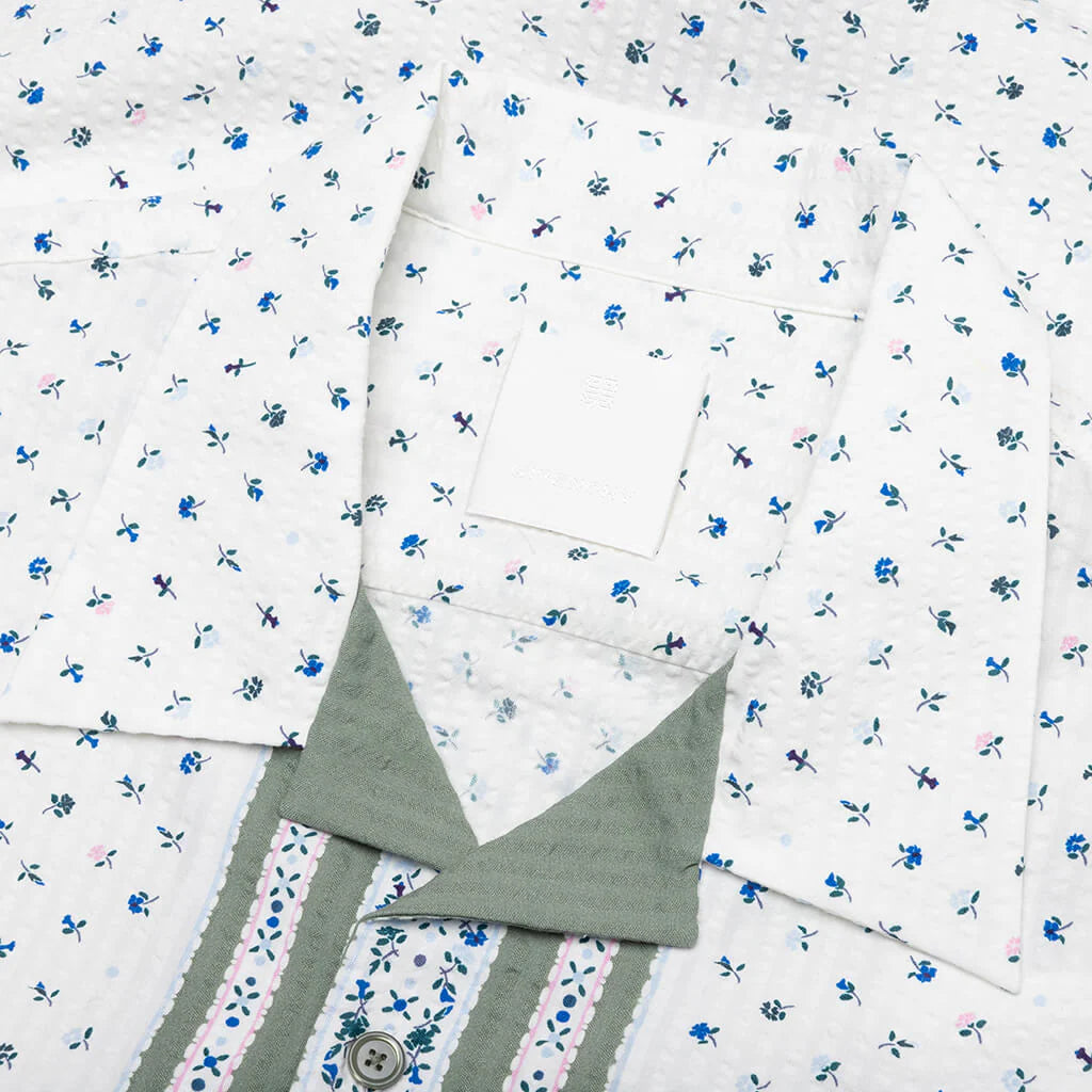 Floral Print Boxy Fit Shirt in Cotton Seersucker Cream Green