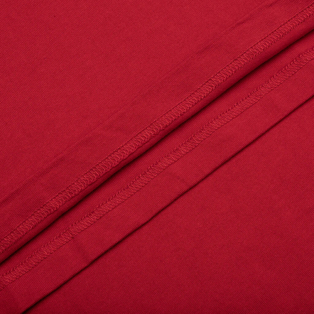 Script Tee Savvy Red