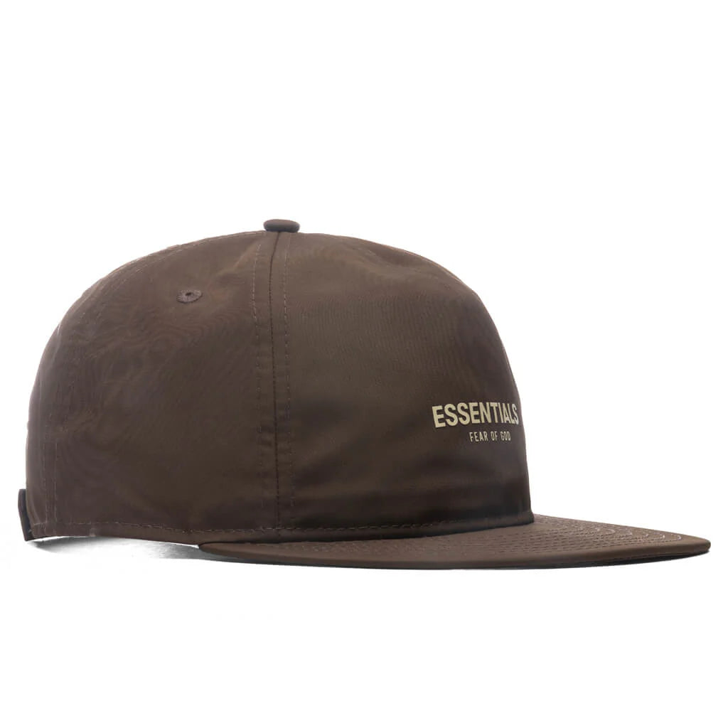New Era x Fear of God Essentials Retro Crown 9FIFTY Strapback Wallet