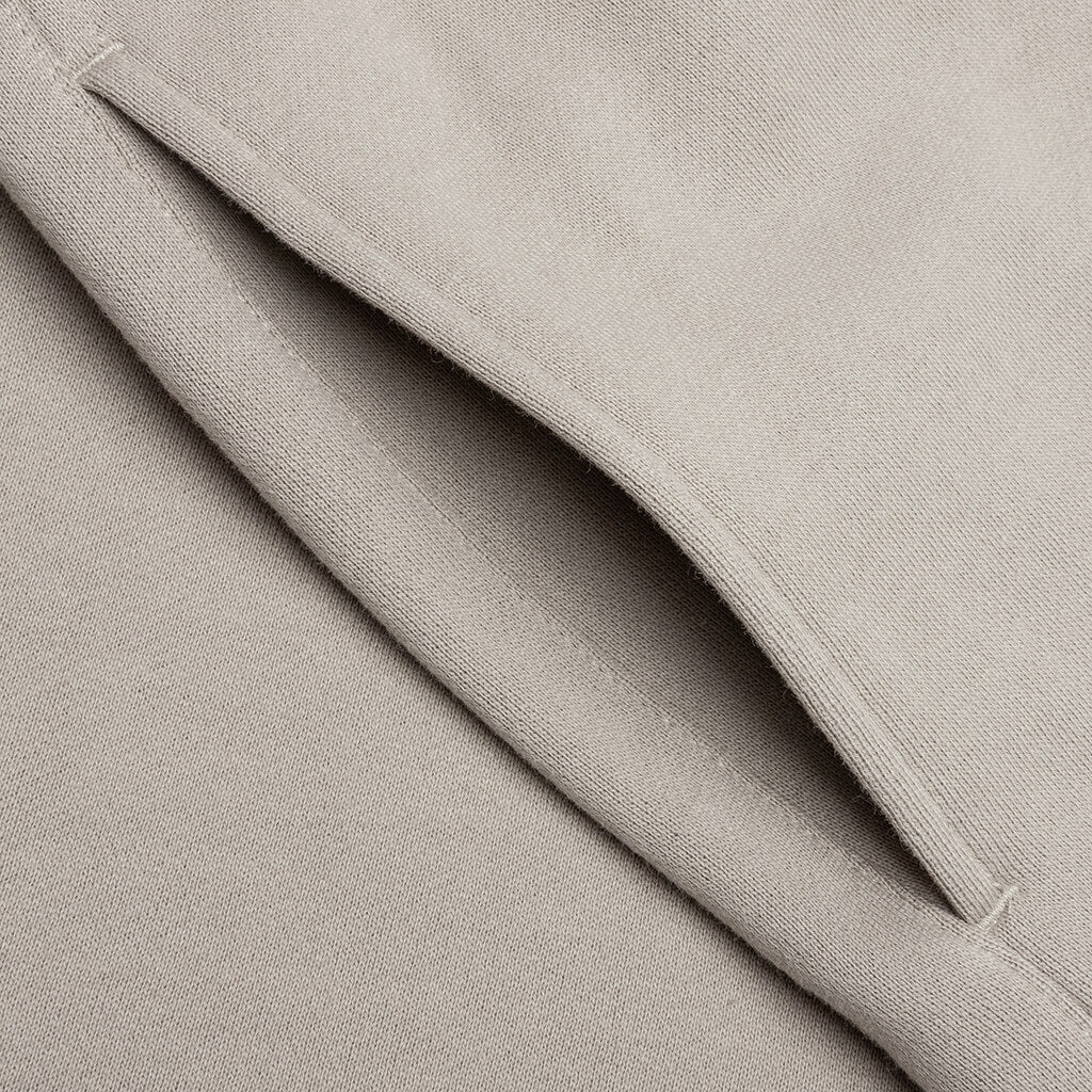 Essentials Sweatshort Smoke