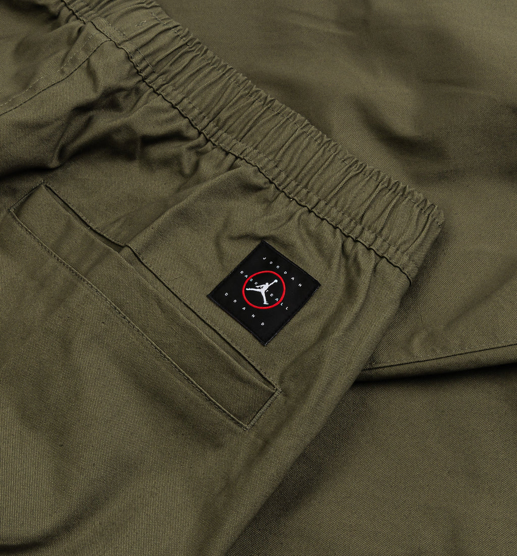 Essentials Woven Mens Pant Medium Olive Medium Olive