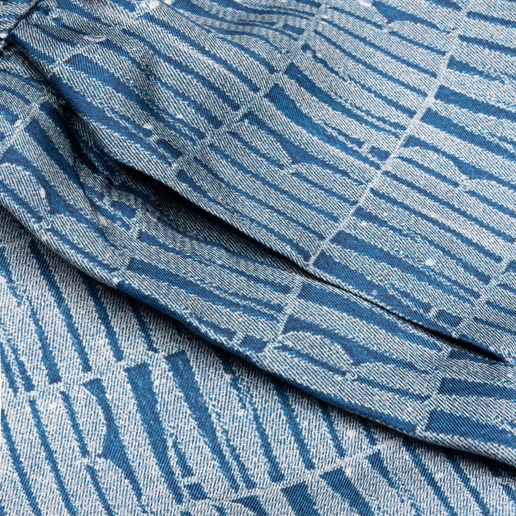 Gradient Short Blue