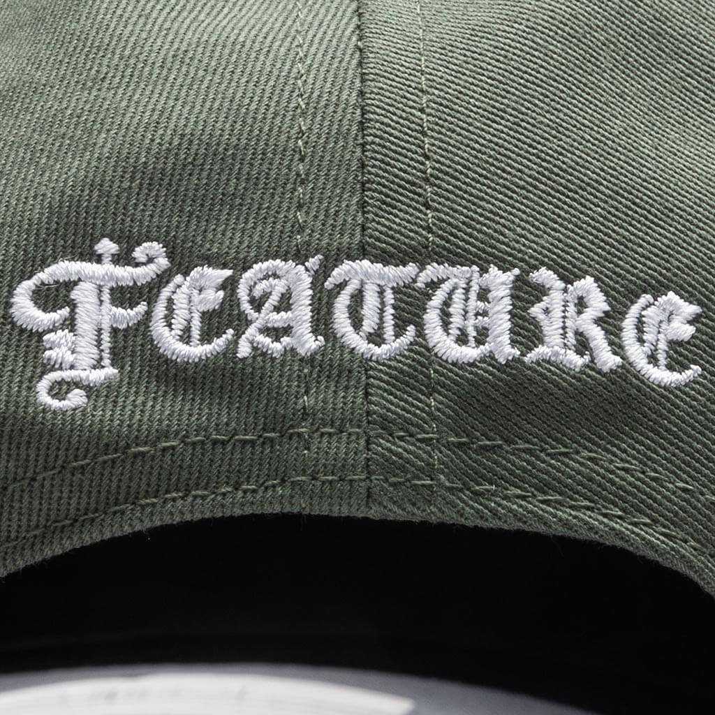 Feature x 47 Brand Chain 47 Hitch RF Buffalo Bills