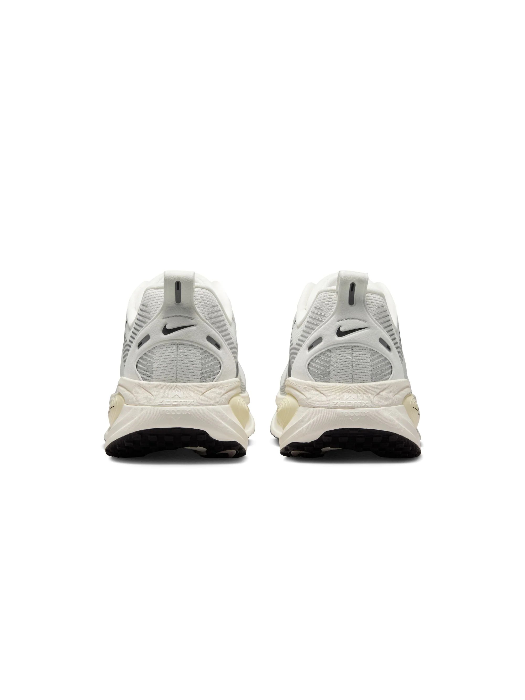 Nike Vomero 18 Womens Shoe