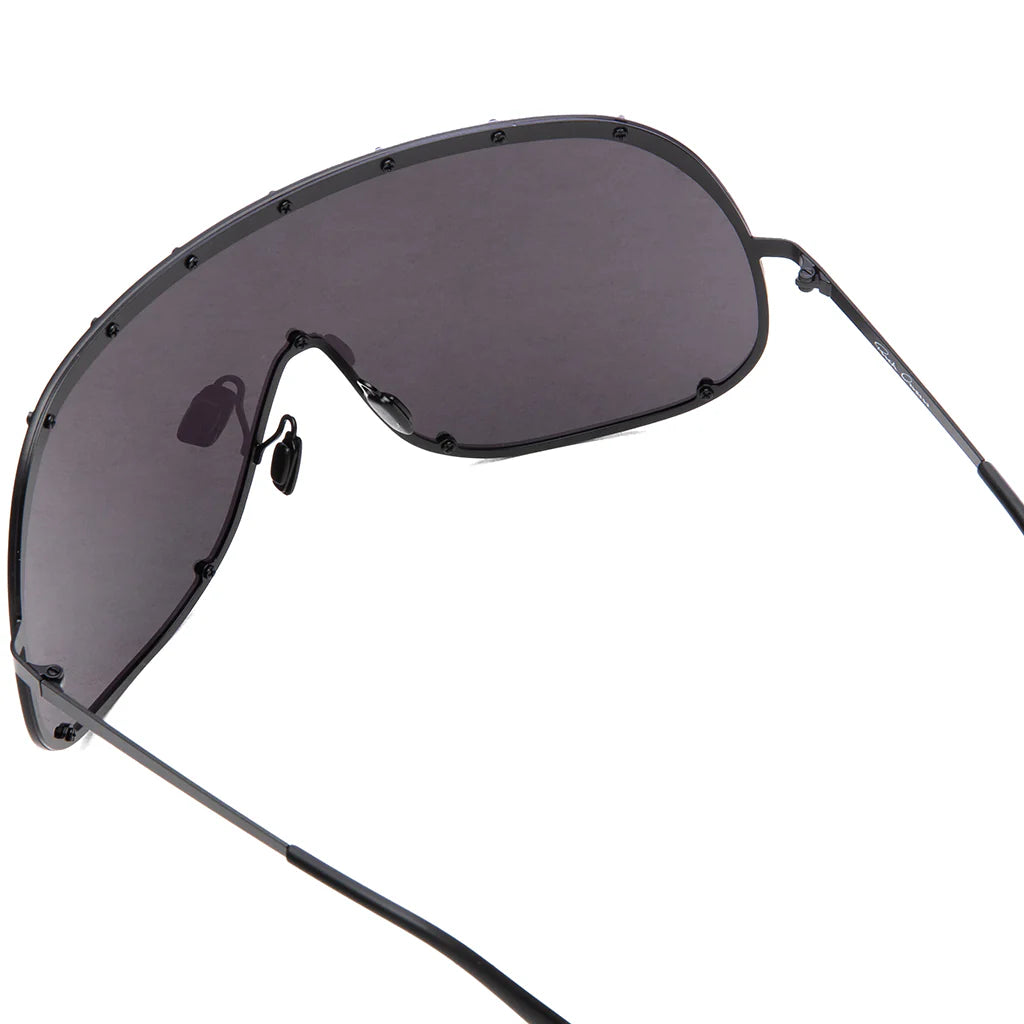 Sunglasses Shield Black Temple Black Lens