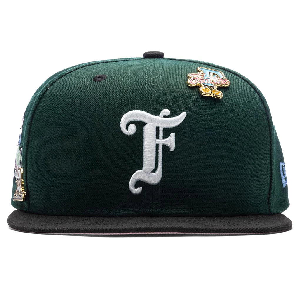 Feature x New Era Old English Plaza Snapback Dark Green Pink