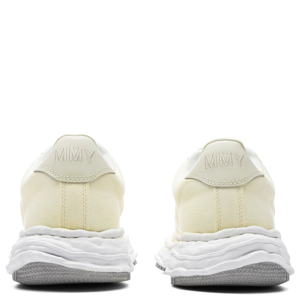 Wayne Low Top Sneakers White
