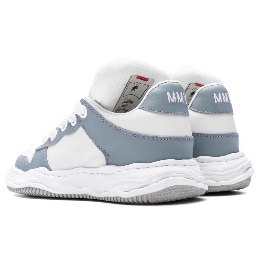 Wayne Low Top Sneakers Grey White