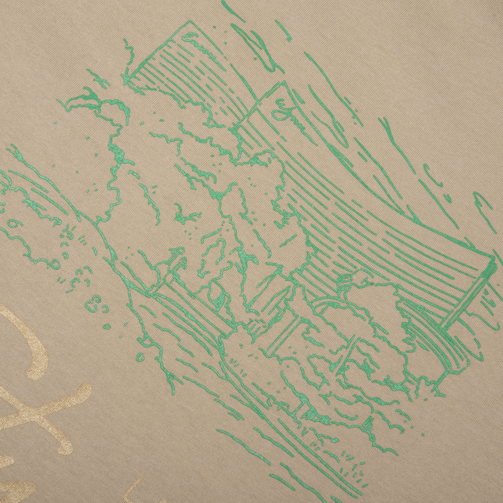 FEATURE x Wynn Skyline Tee Tree House