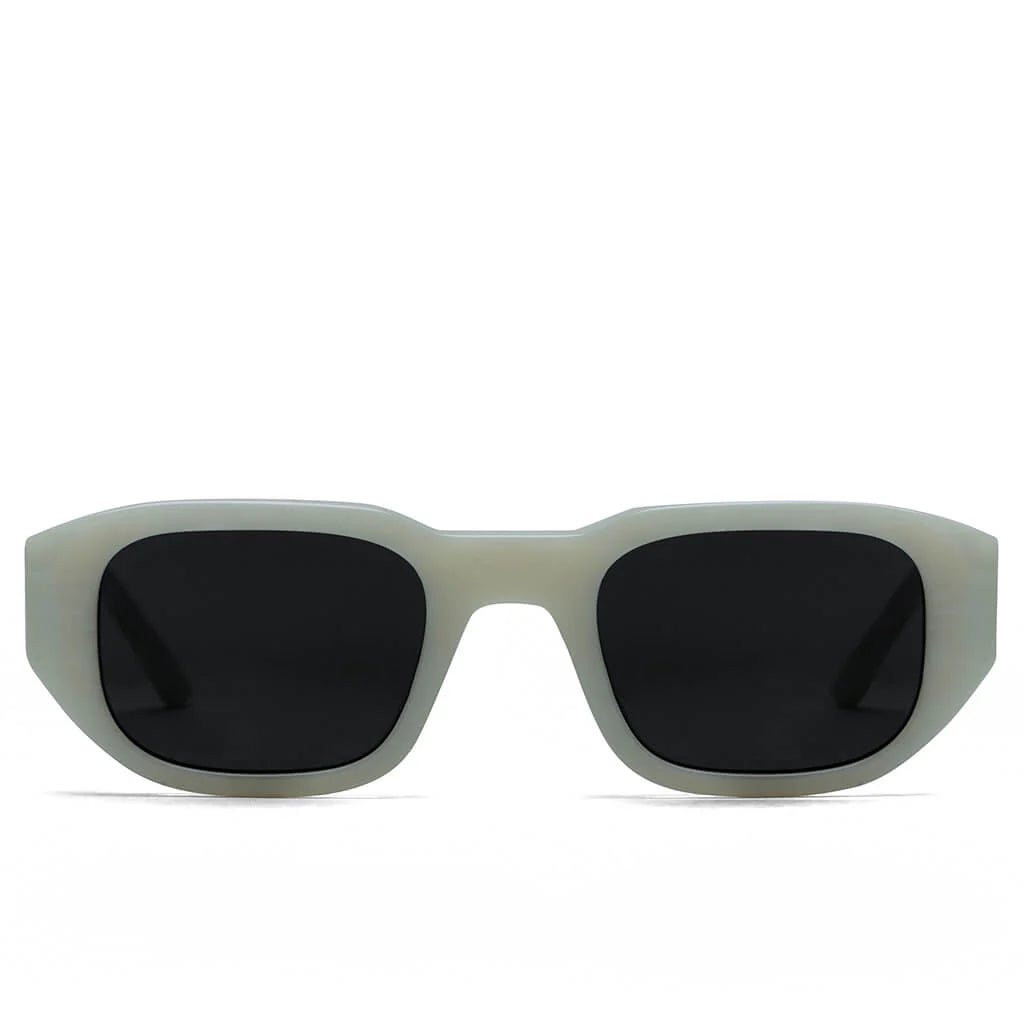 Victimy 079 White Black