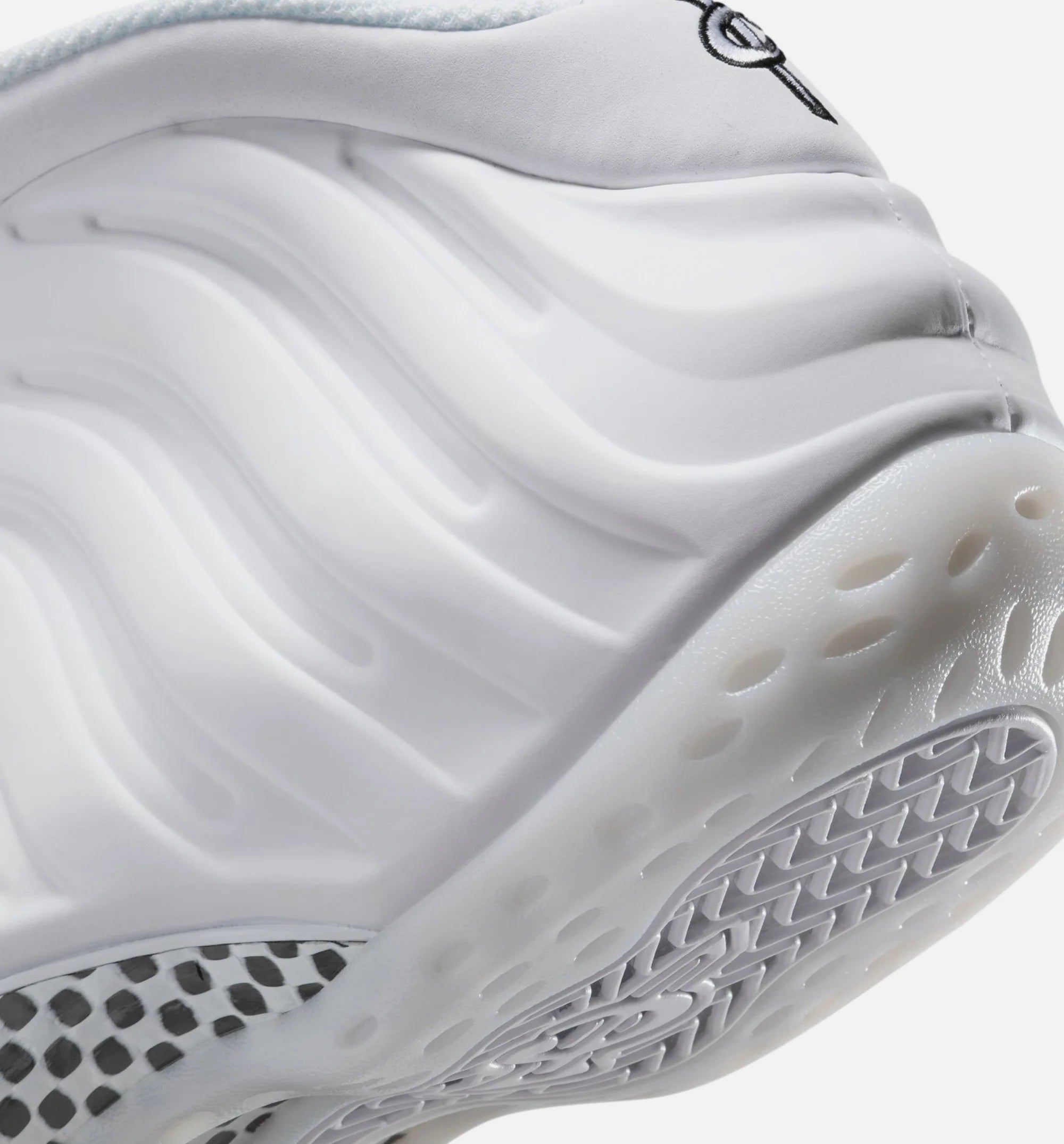 Air Foamposite One Mens Lifestyle Shoe White White White