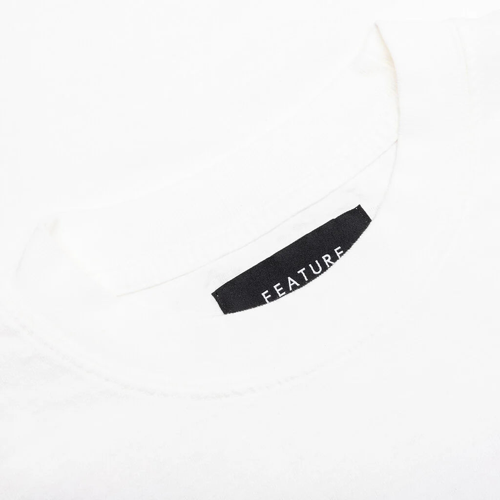 Risky Behavior Tee Marshmallow