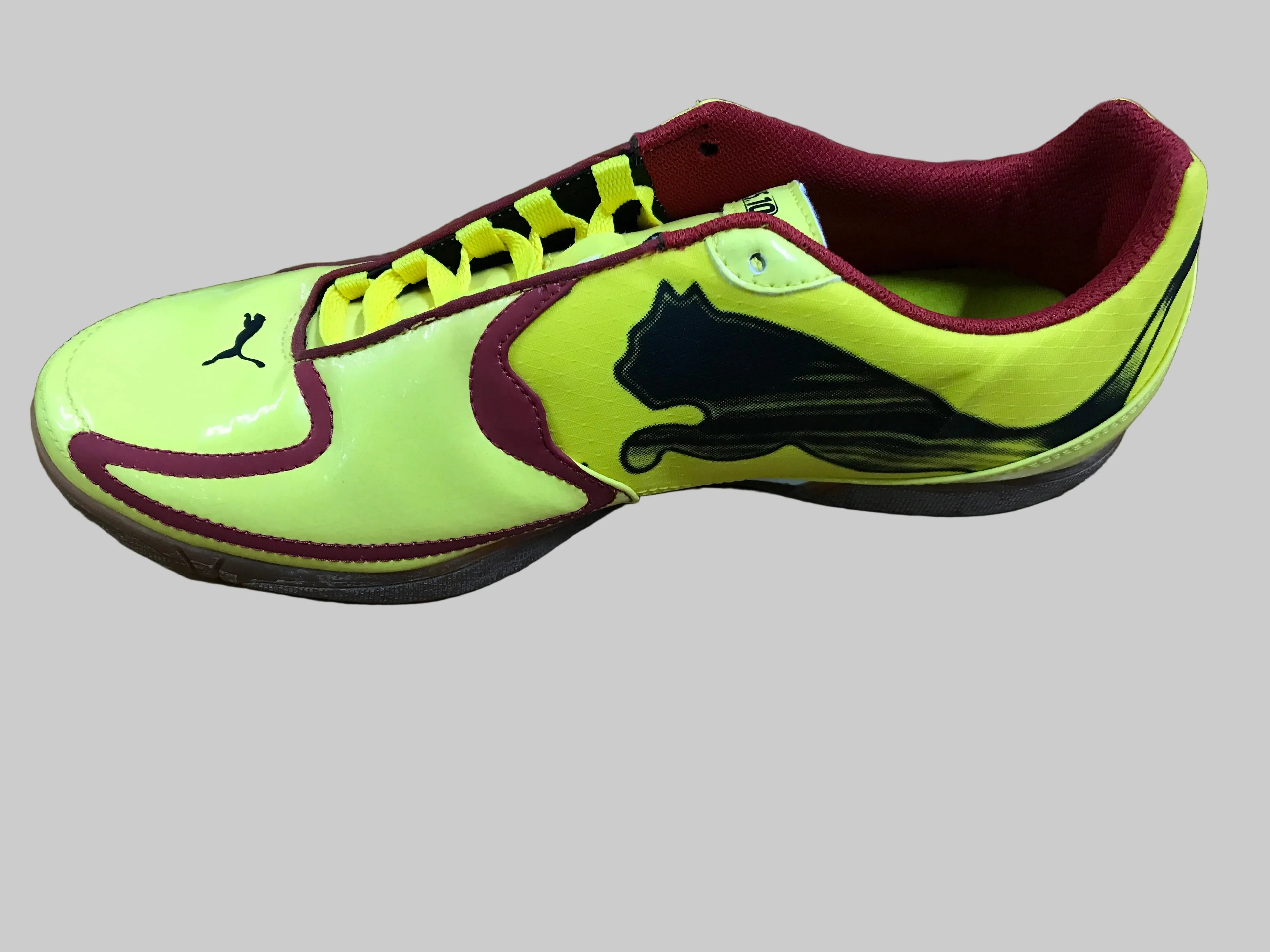 PUMA v510 IT Indoor Football Boots