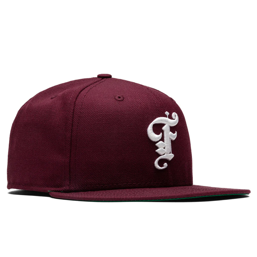 Feature x New Era Plaza Chapter Fitted Cap Maroon