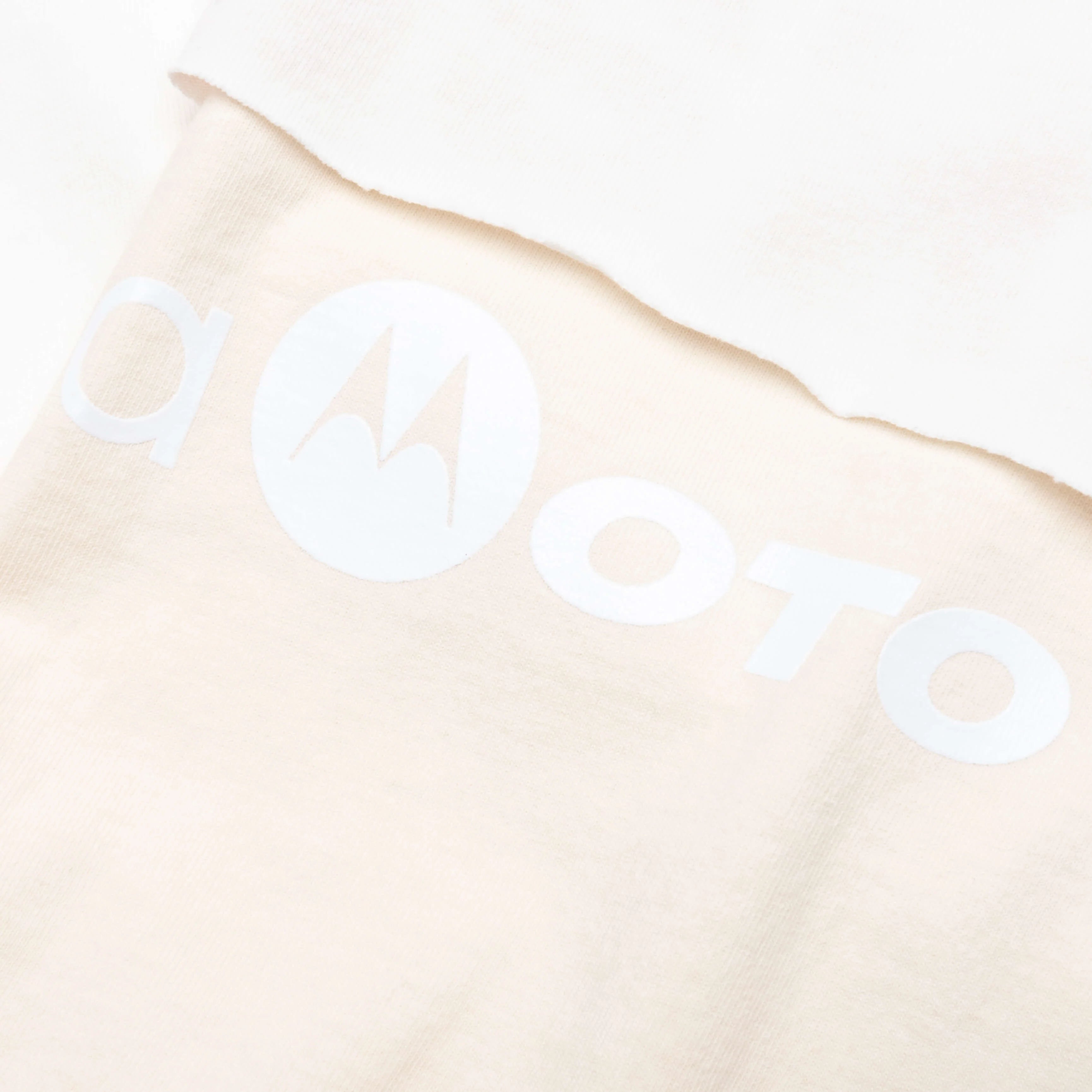 Online Graphic L S Tee White