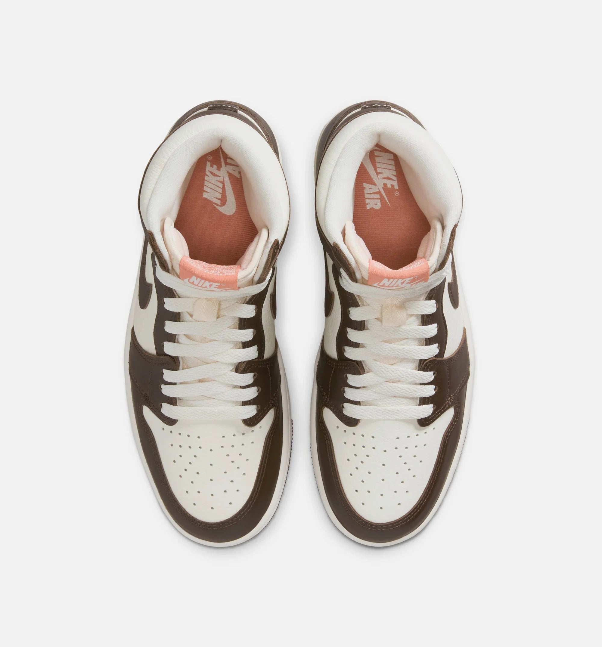 Air Jordan 1 Retro High OG Baroque Brown Womens Lifestyle Shoe Baroque Brown Light Madder Root Sail