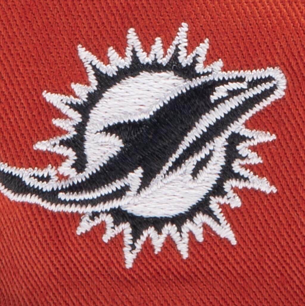 Feature x 47 Brand Desert 47 Hitch RF Miami Dolphins