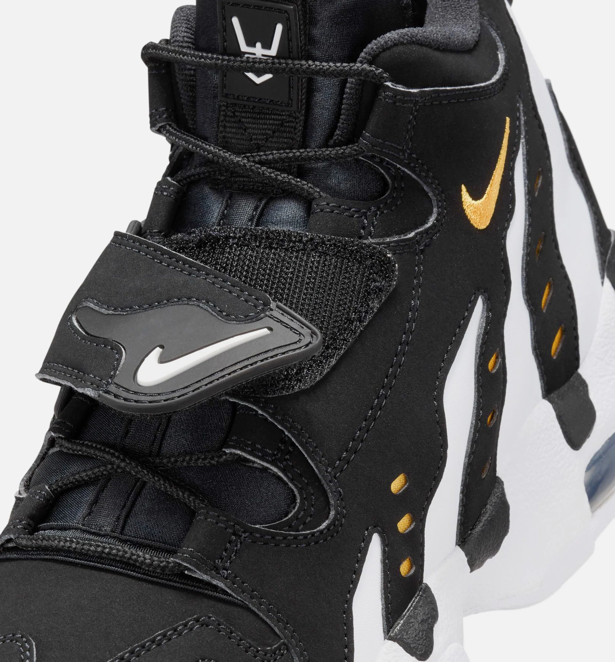 Air DT Max 96 Mens Lifestyle Shoe Black Gold White