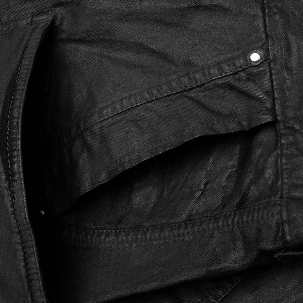 Stefan Cargo Shorts Black