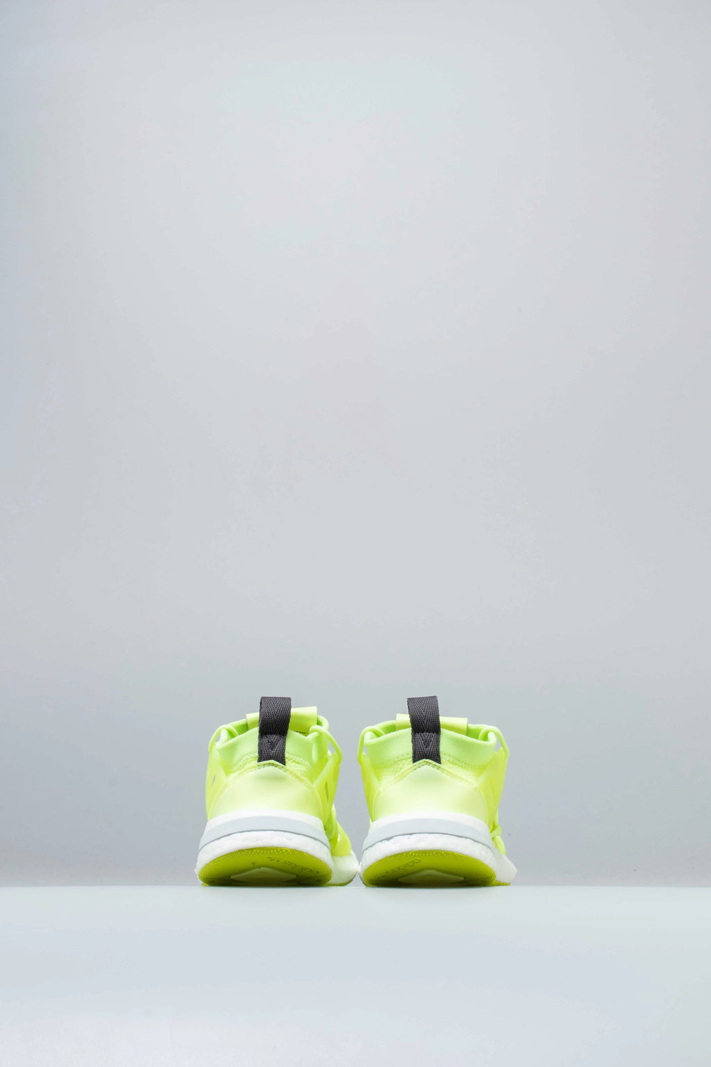 Arkyn Womens Shoes Volt White