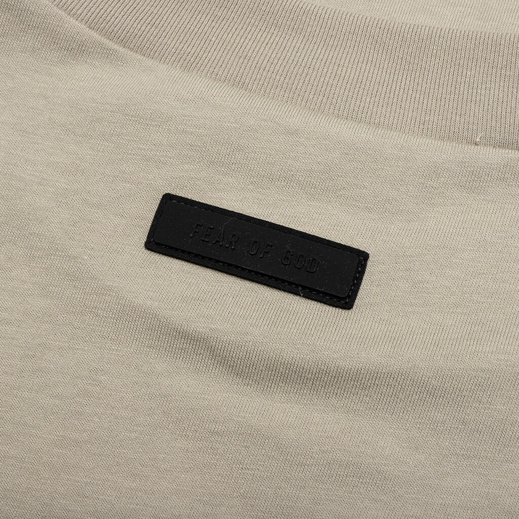L S Shirt Seal