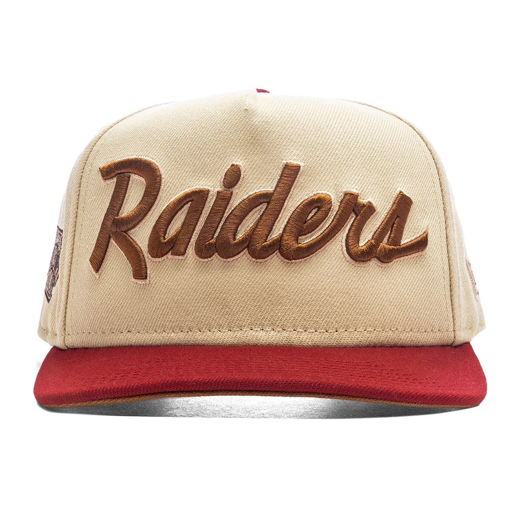 Feature x New Era 9FIFTY A Frame Snapback Las Vegas Raiders Vegas Gold Brick Red