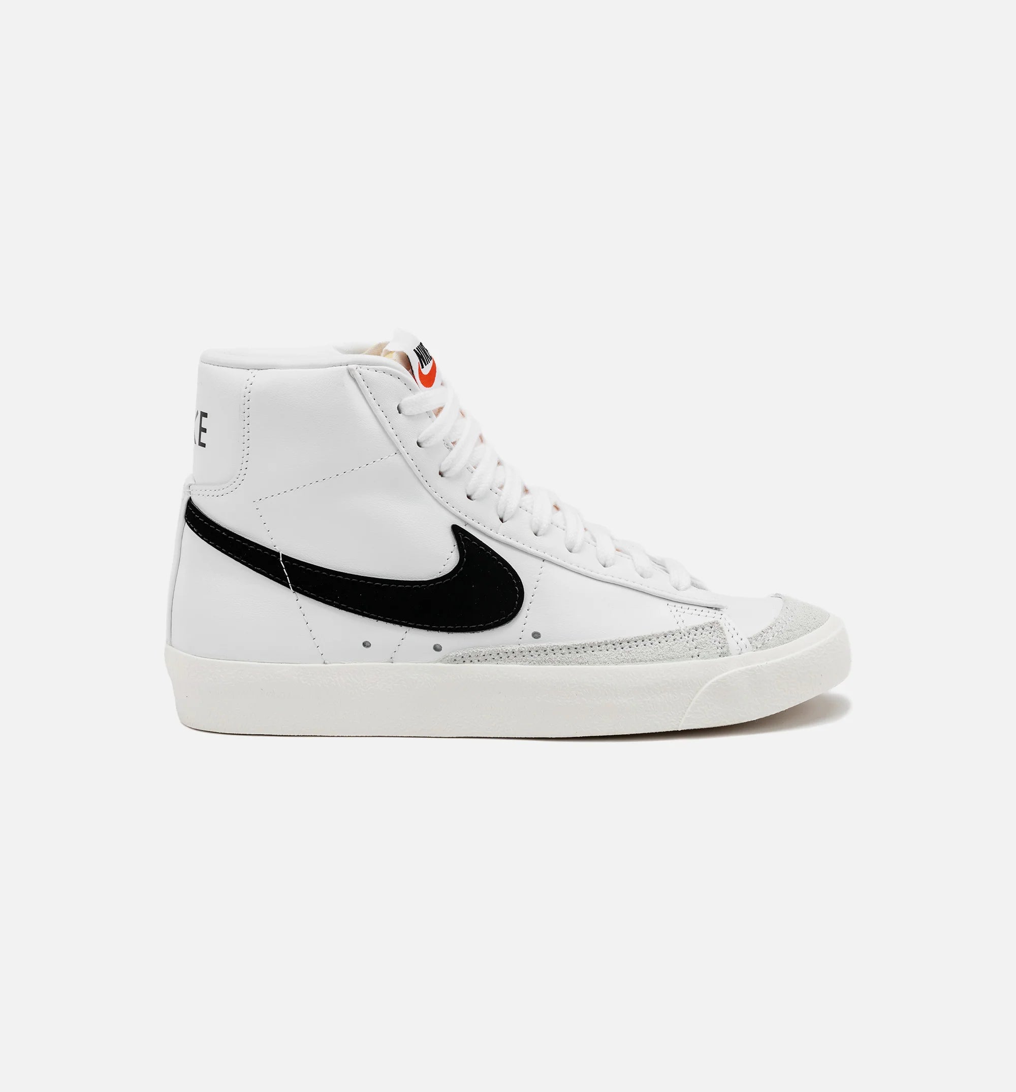 Blazer Mid 77 Womens Lifestyle Shoe White Black