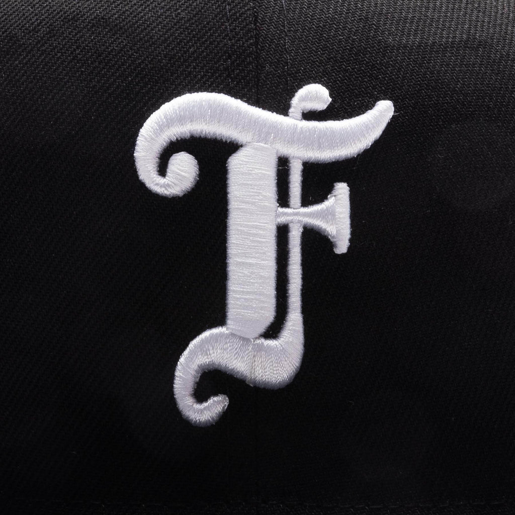 Feature x New Era Old English Plaza Snapback Black Snow Grey