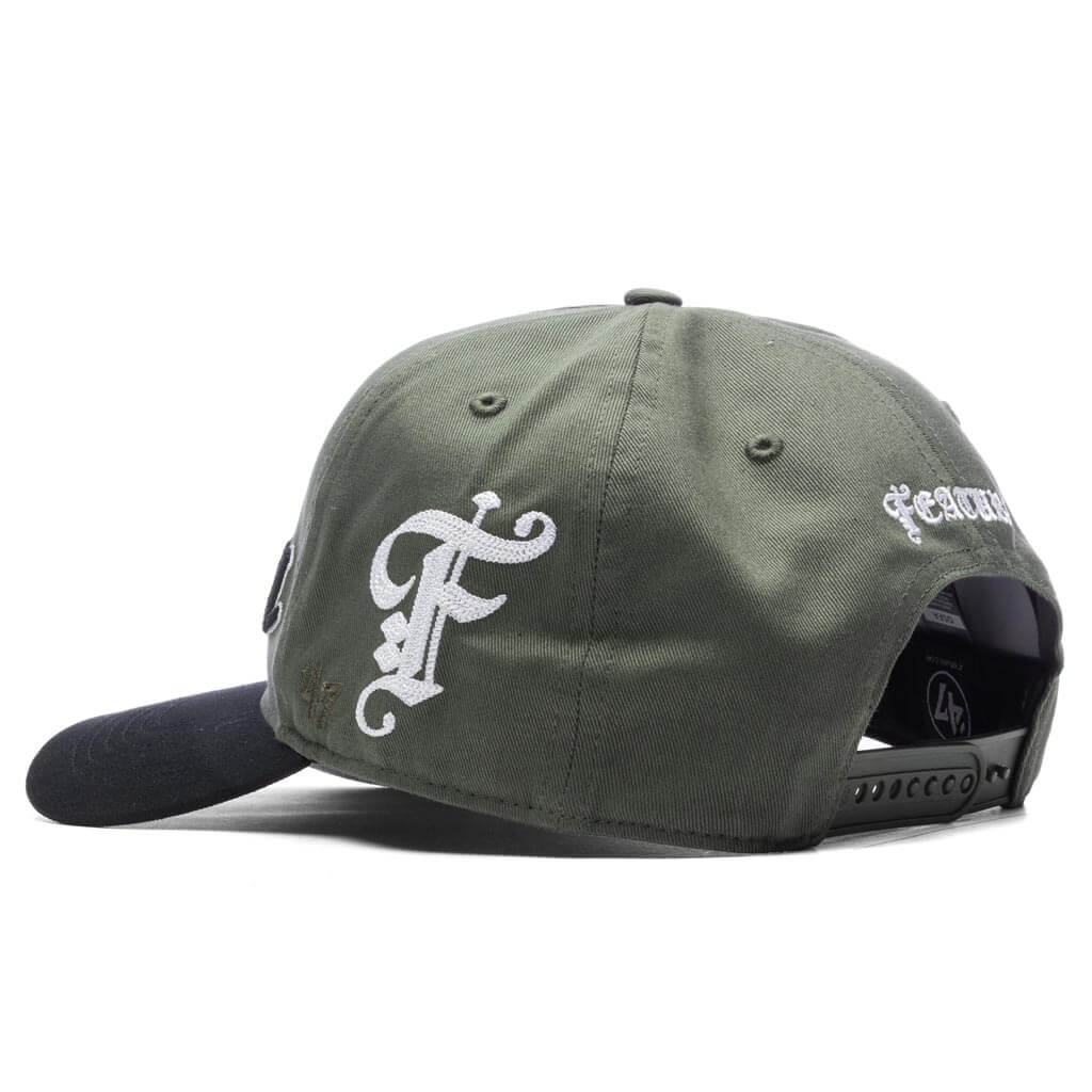 Feature x 47 Brand Chain 47 Hitch RF Miami Dolphins