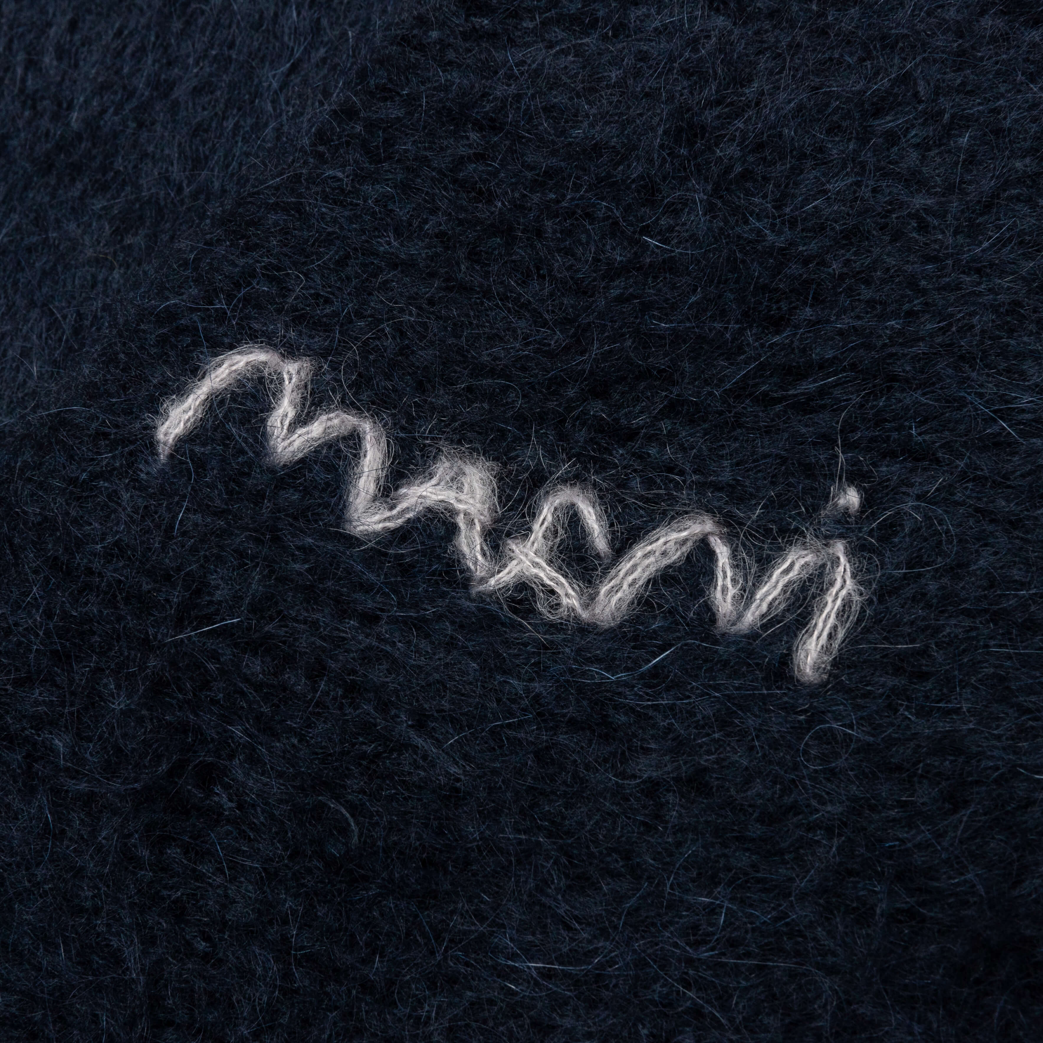 Roundneck Knitted Sweater Midnight