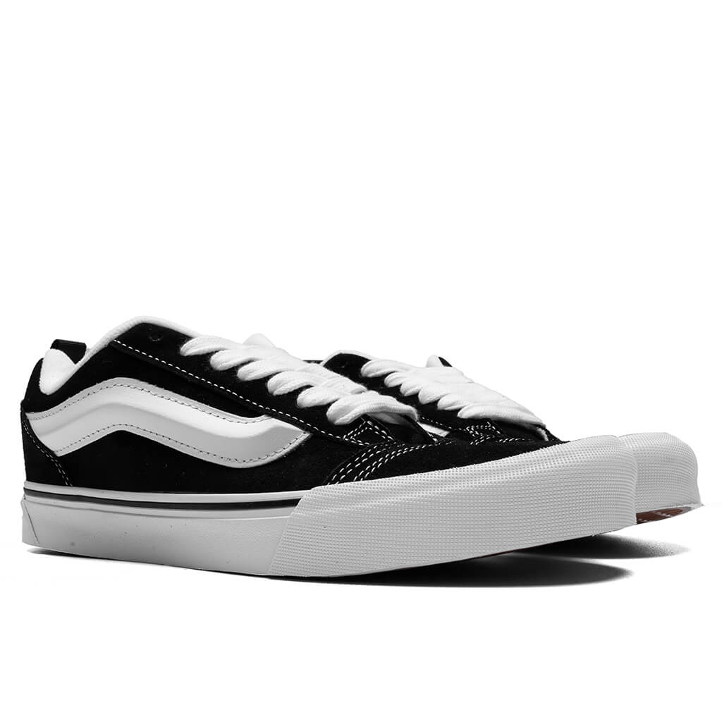 Knu Skool Black True White