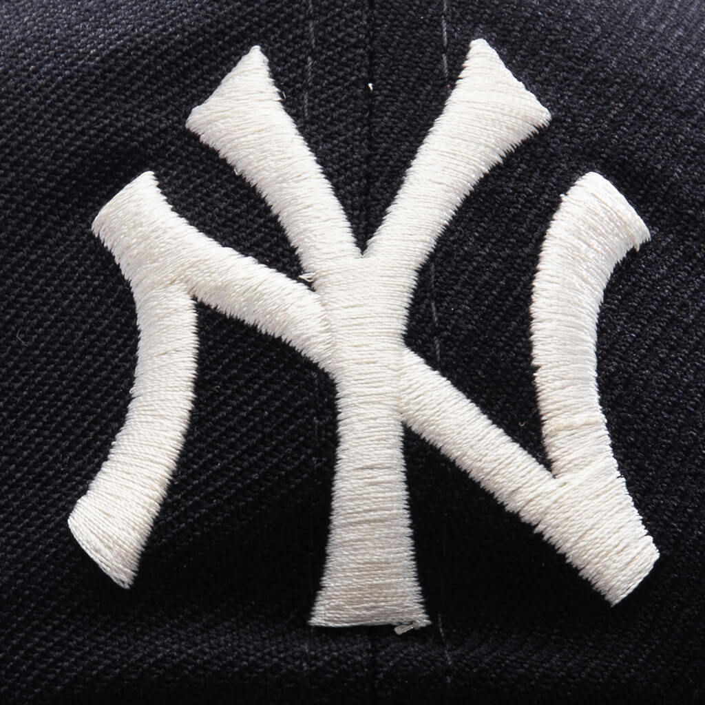 New Era x Fear of God Essentials 9FORTY New York Yankees