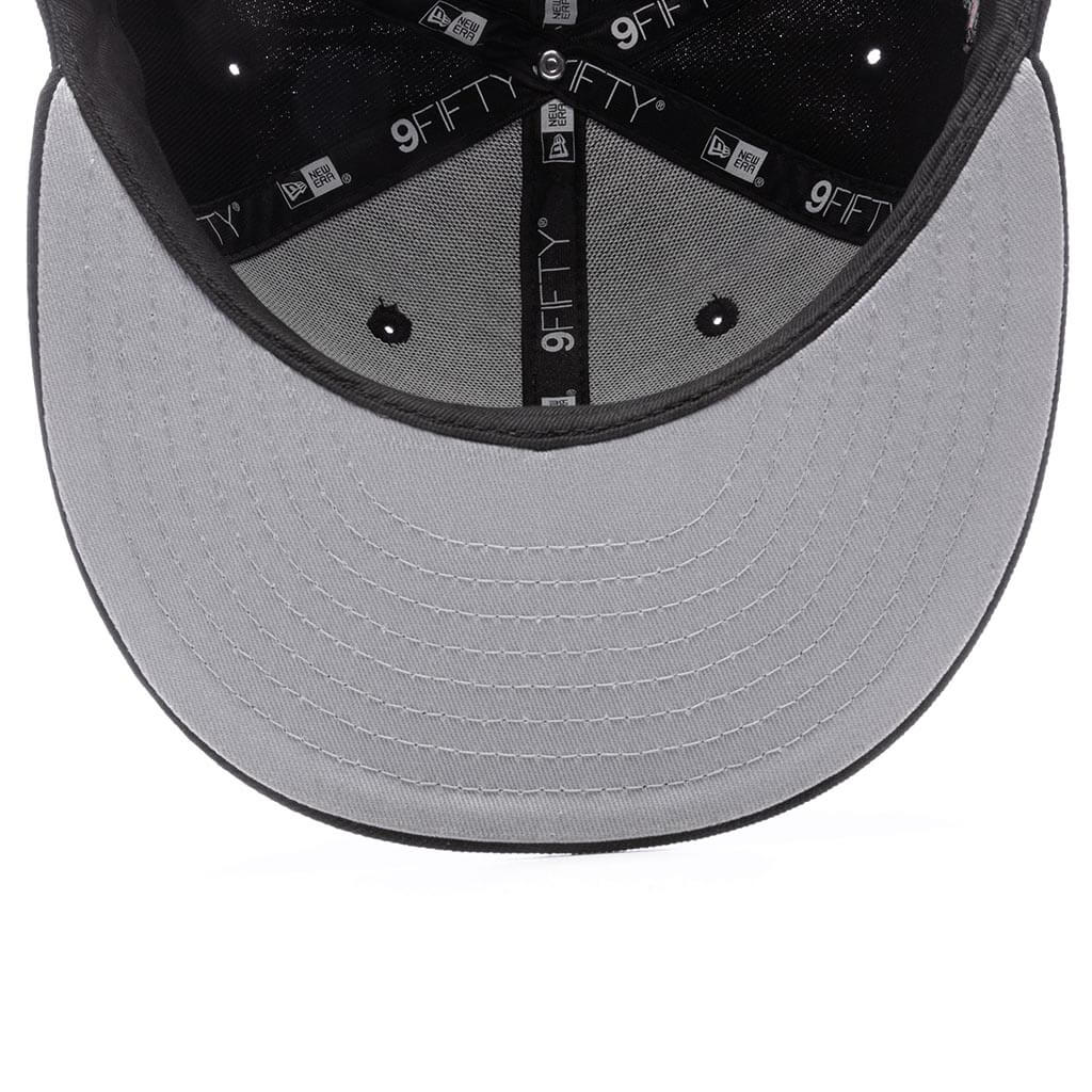 Feature x New Era Old English Plaza Snapback Black Snow Grey