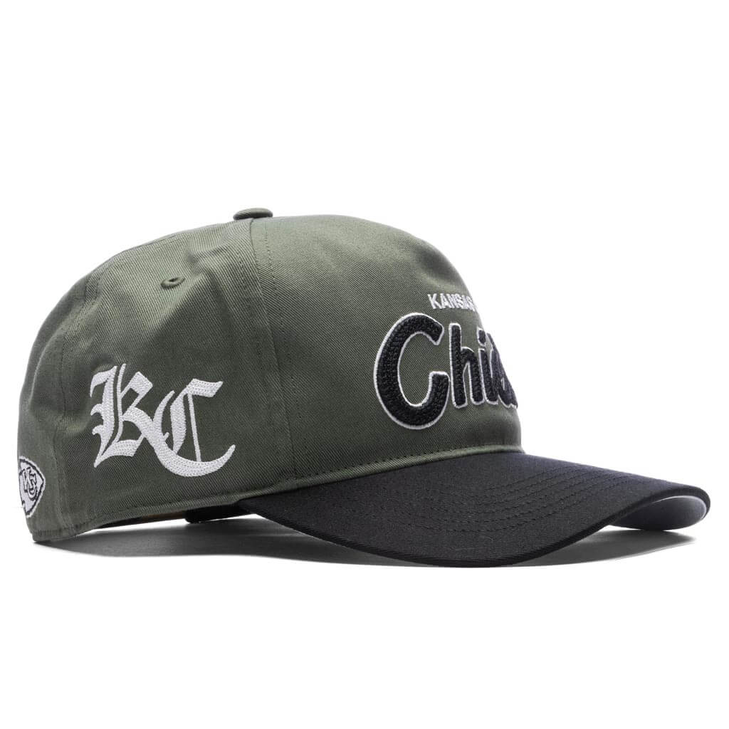 Feature x 47 Brand Chain 47 Hitch RF Kansas City Chiefs