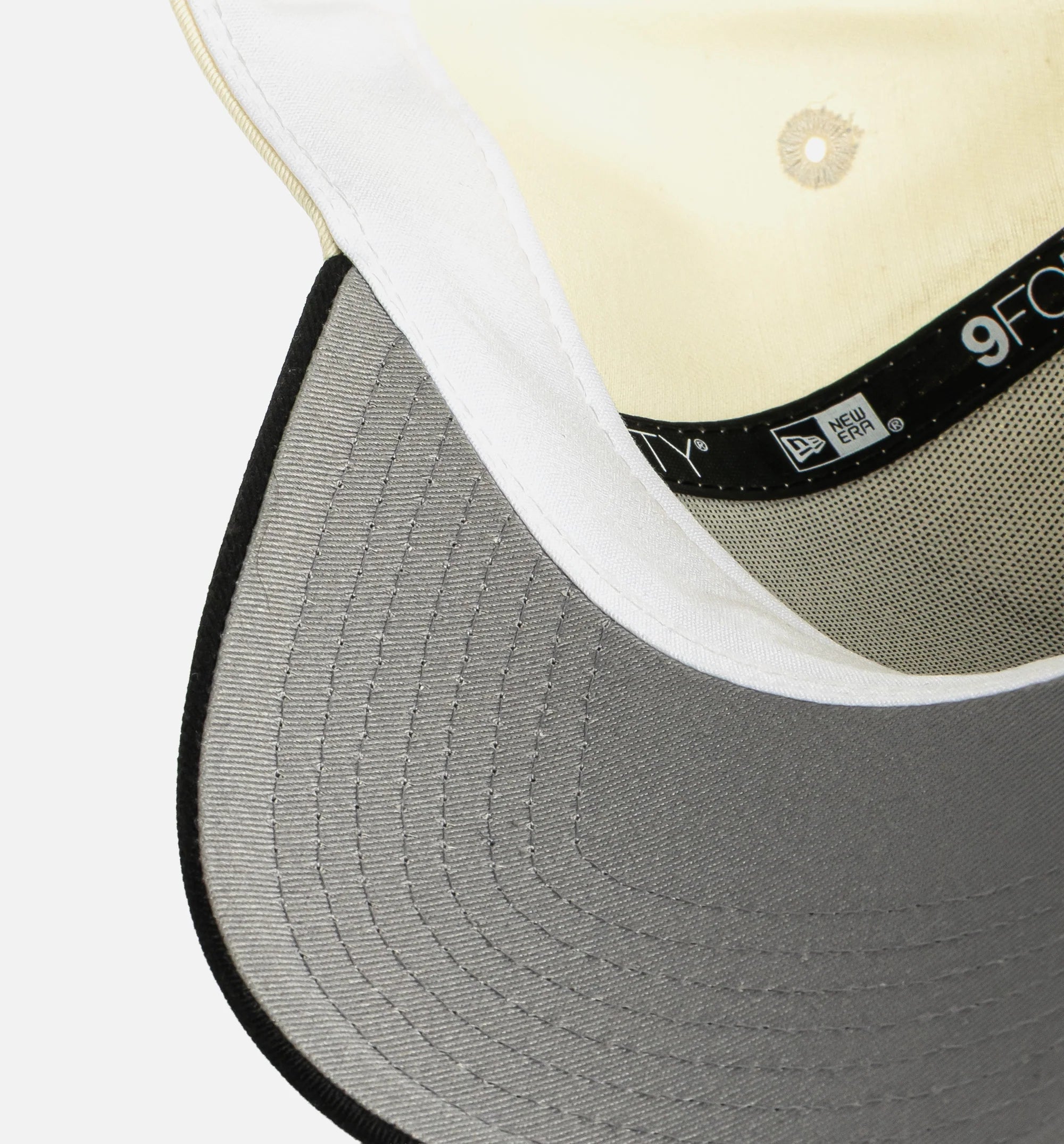 Nice Kicks 940AF Snapback Mens Hat Chrome Black