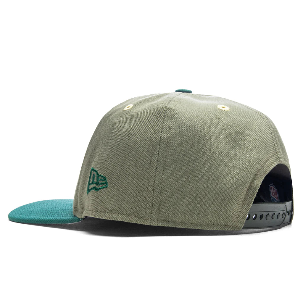 Feature x New Era 9FIFTY A Frame Snapback Las Vegas Raiders Green Back Emerald Green