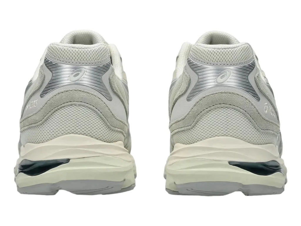 Tenis ASICS GEL K1011 Gris para Mujer