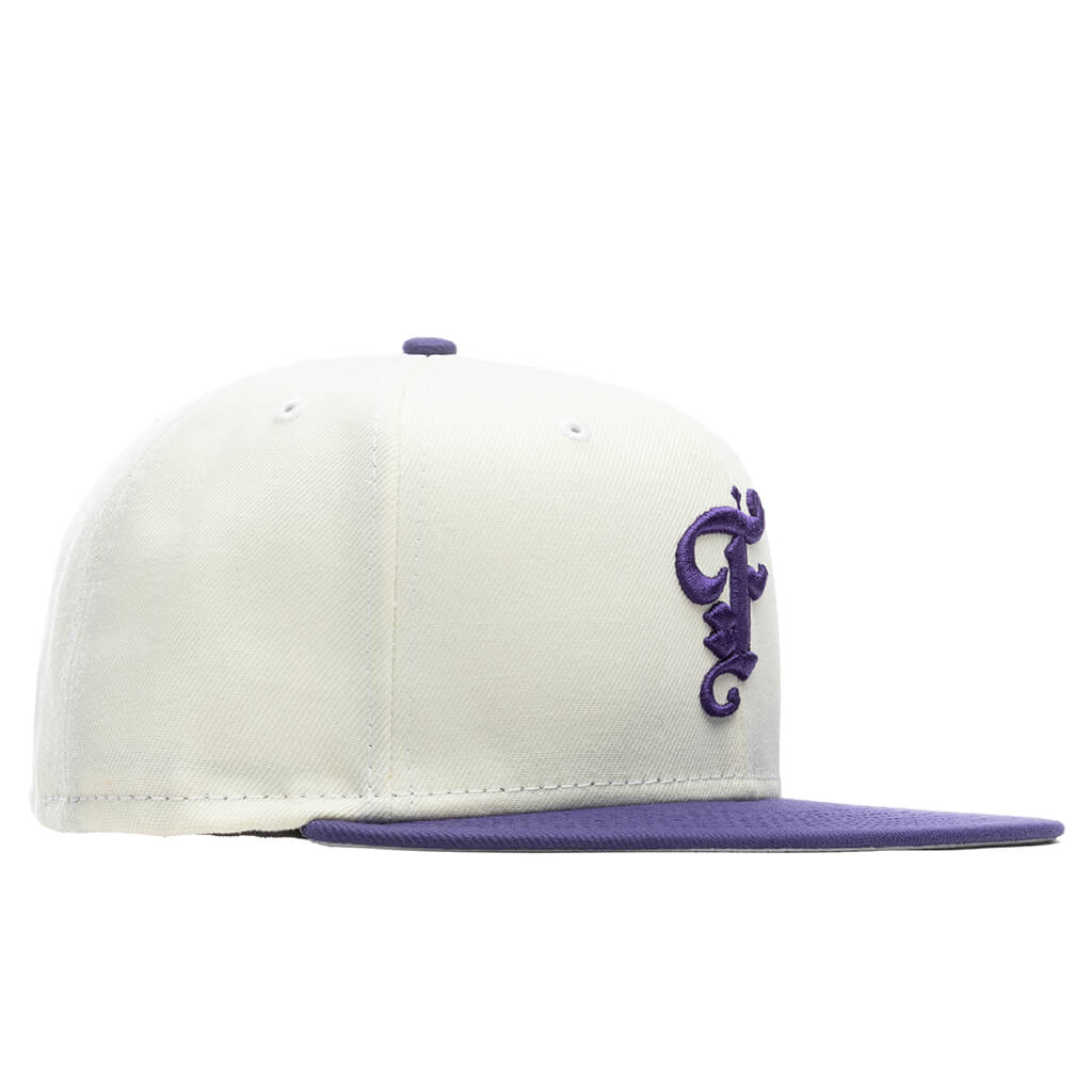 Feature x New Era OE Fitted Cap Off White New Orchid