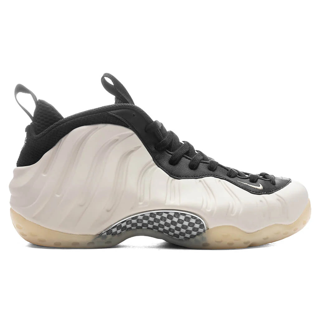 Air Foamposite One Black Team Gold Light Orewood Brown